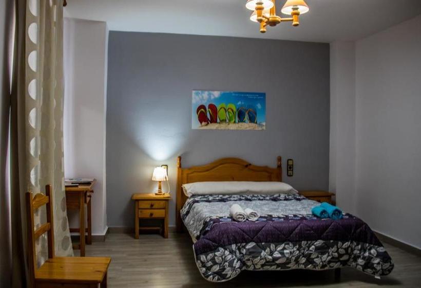 بنسيون Hostal Villaricos