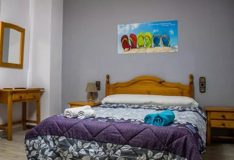 پانسیون Hostal Villaricos