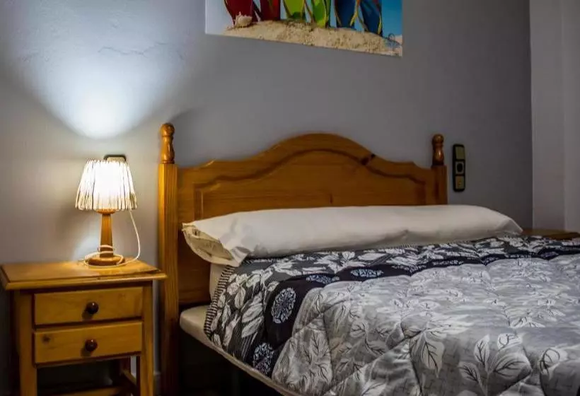 پانسیون Hostal Villaricos