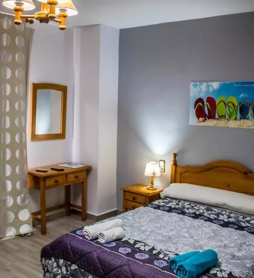 پانسیون Hostal Villaricos