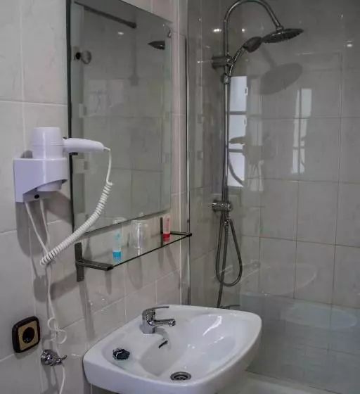 پانسیون Hostal Villaricos