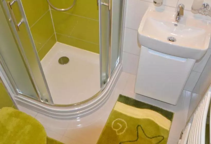 Majatalo Privát Domino