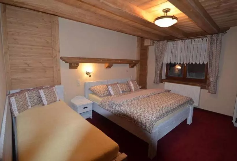 Majatalo Privát Domino