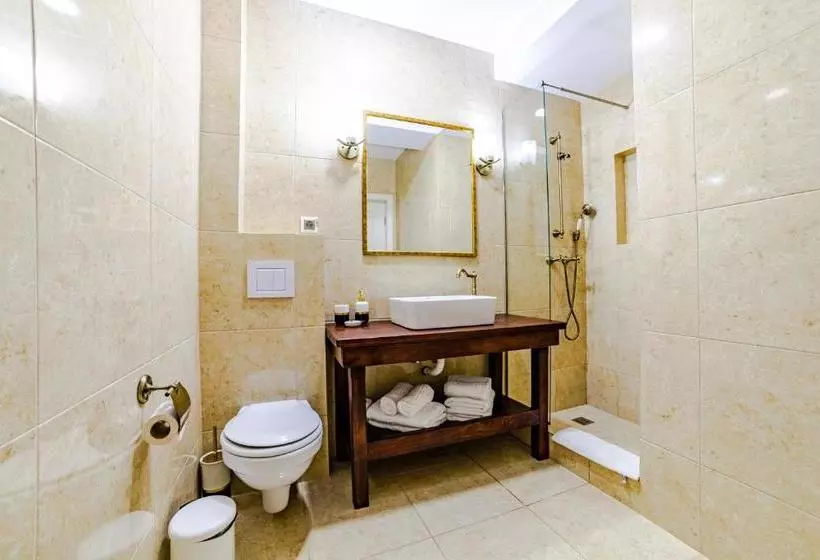 Yael Luxury Apartments 3