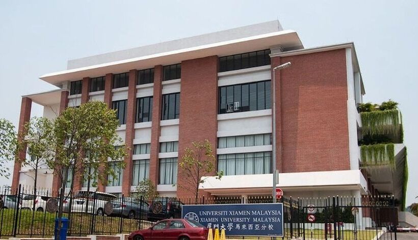 فندق 99 Sepang Klia