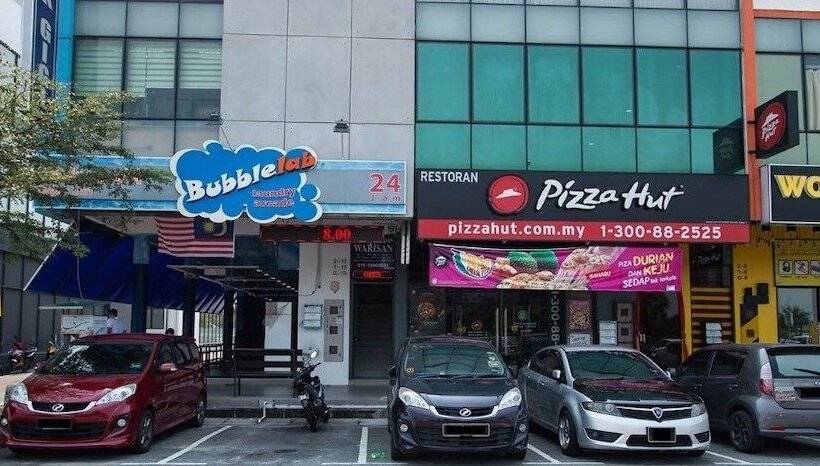 فندق 99 Sepang Klia