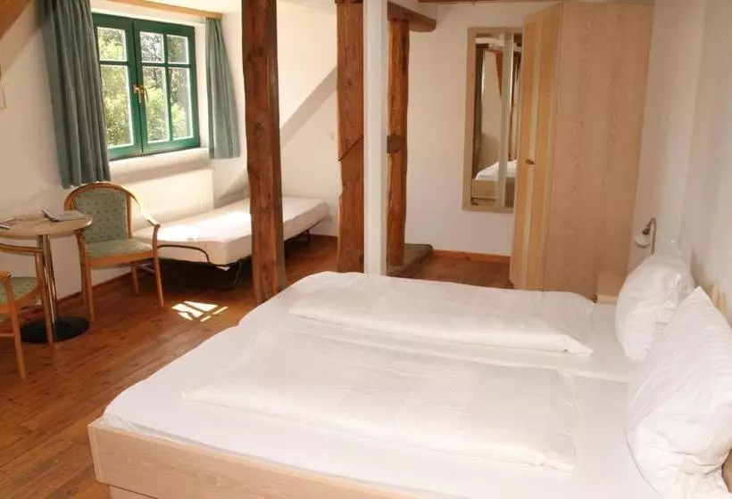 ホテル Landgasthof Wirtshaus Zur Eibe