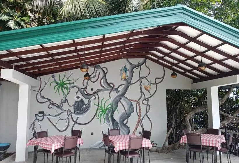 هتل Villa Bentota River View