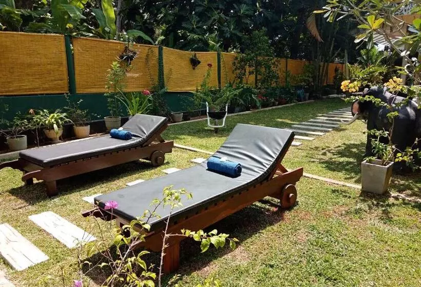 هتل Villa Bentota River View