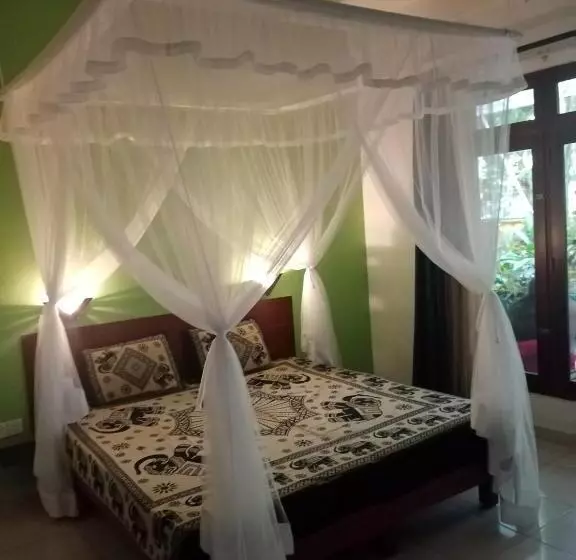 هتل Villa Bentota River View