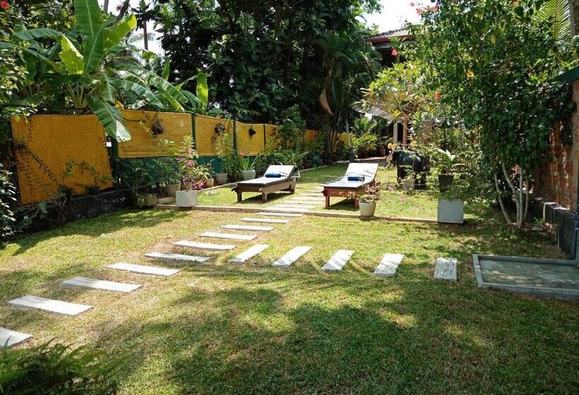 ホテル Villa Bentota River View