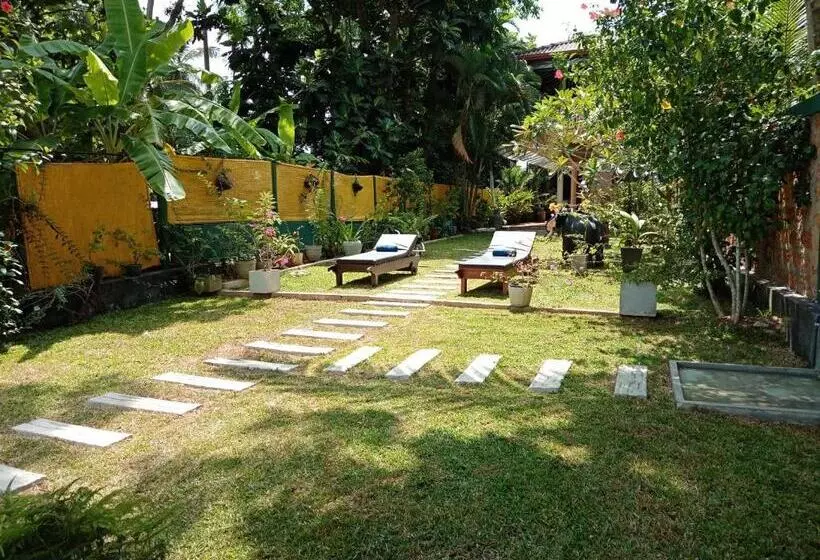 هتل Villa Bentota River View