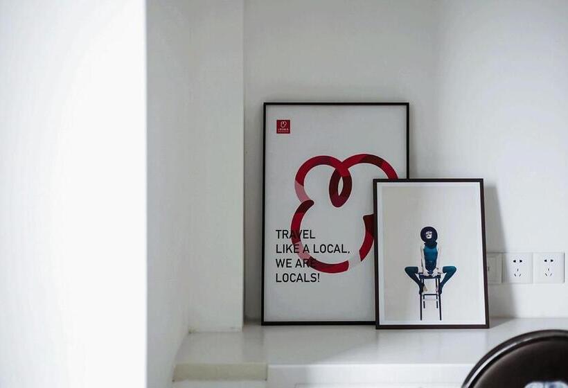 Hotel Xuanwu Lake, Confucius Temple, Night View Of Nj