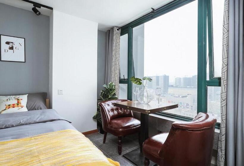 Hotel Xuanwu Lake, Confucius Temple, Night View Of Nj