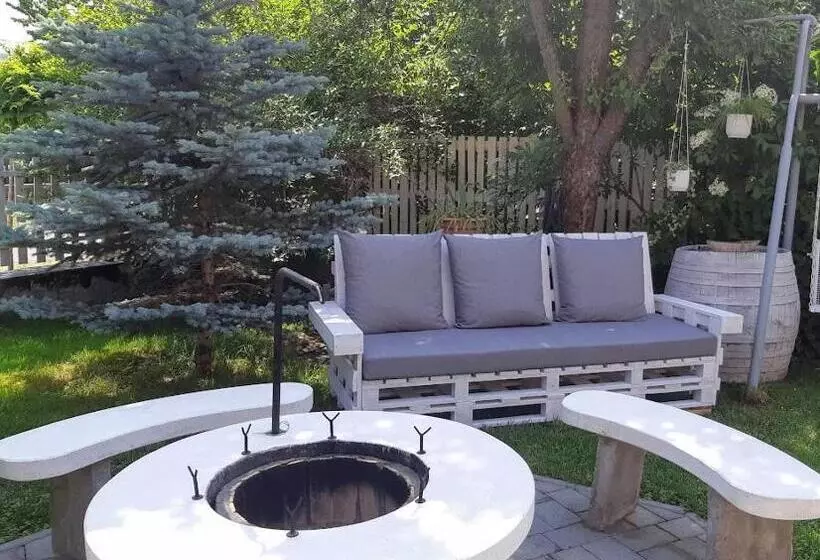 ペンション Pihi Vendégház