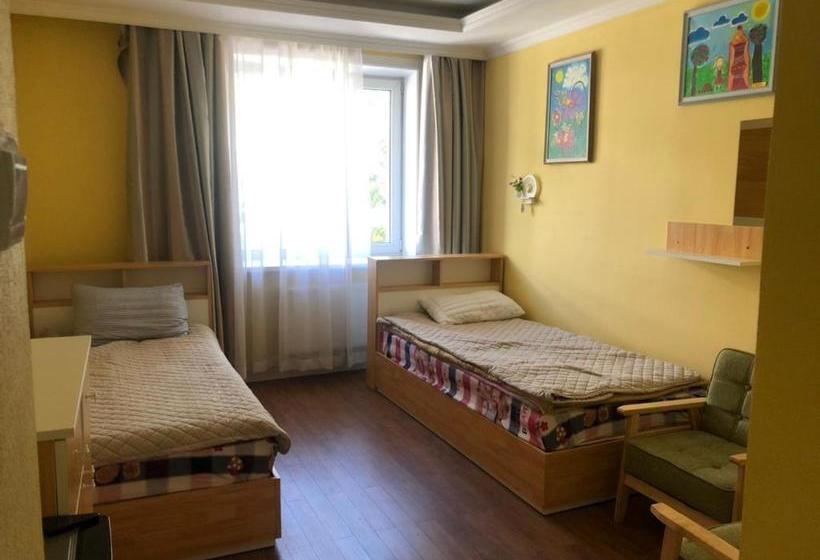 پانسیون Tara Lodge