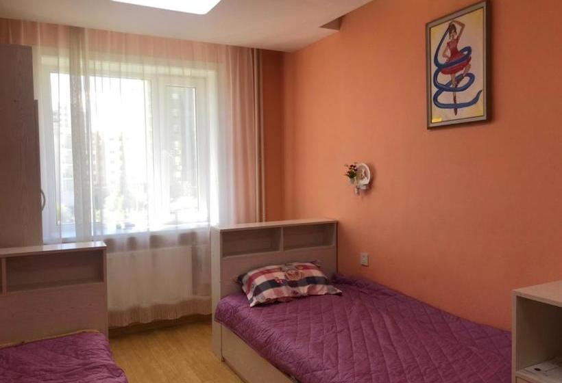 پانسیون Tara Lodge