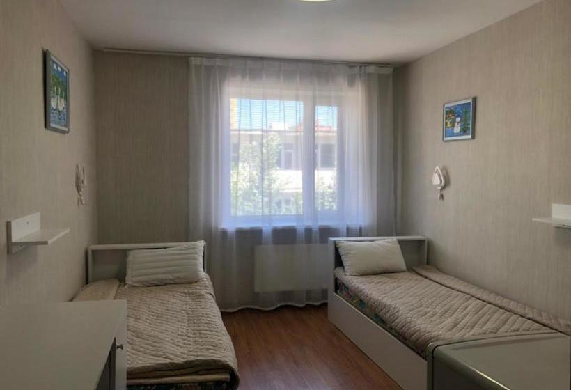 پانسیون Tara Lodge