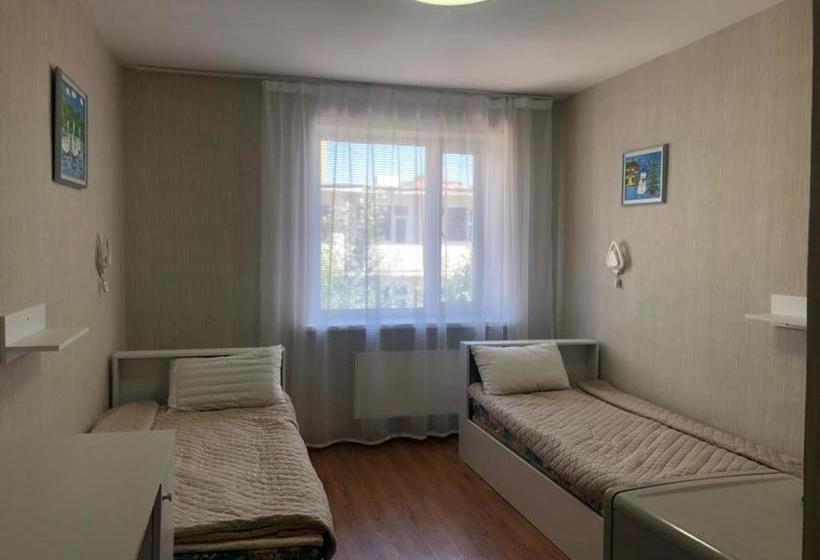 پانسیون Tara Lodge