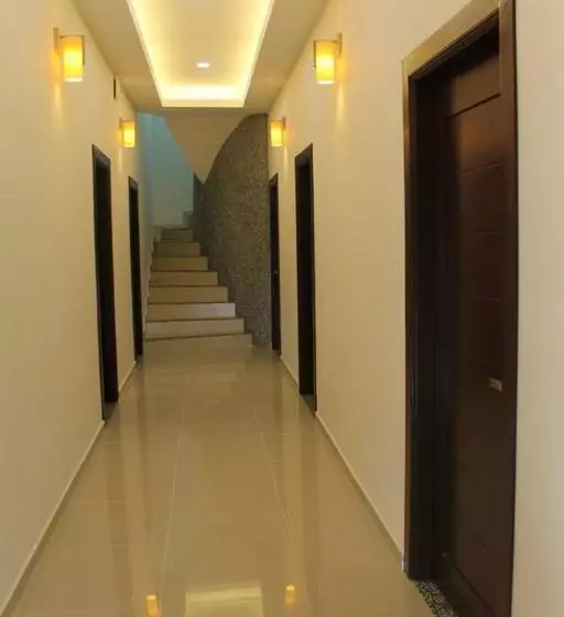 پانسیون Villasuri Homestay