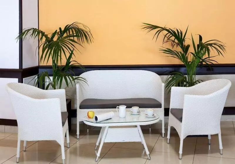 Aparthotel Los Dragos Del Sur