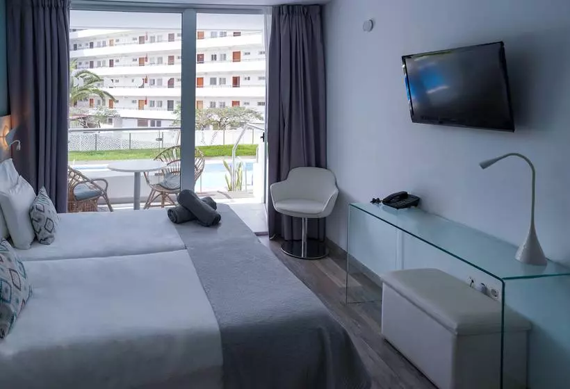 Coral Ocean View - Adults Only