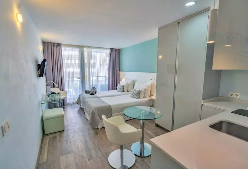 Coral Ocean View - Adults Only