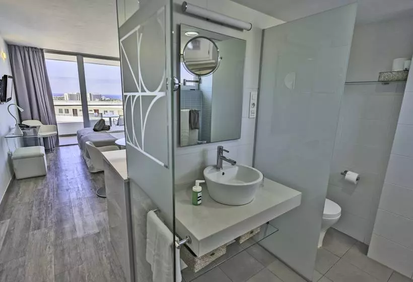 Coral Ocean View - Adults Only