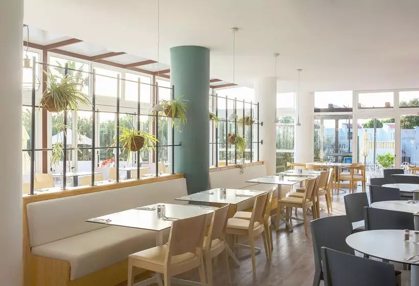 Coral Ocean View - Adults Only