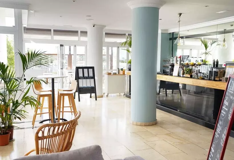 Coral Ocean View - Adults Only