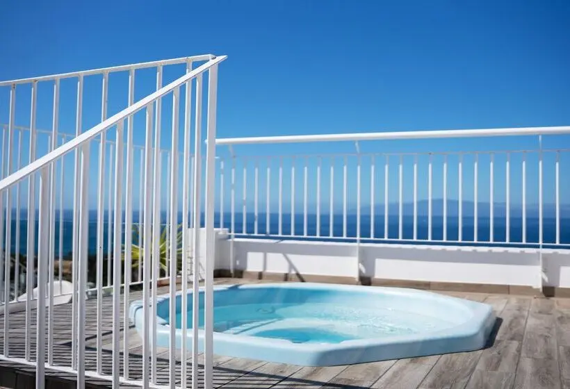 Coral Ocean View - Adults Only