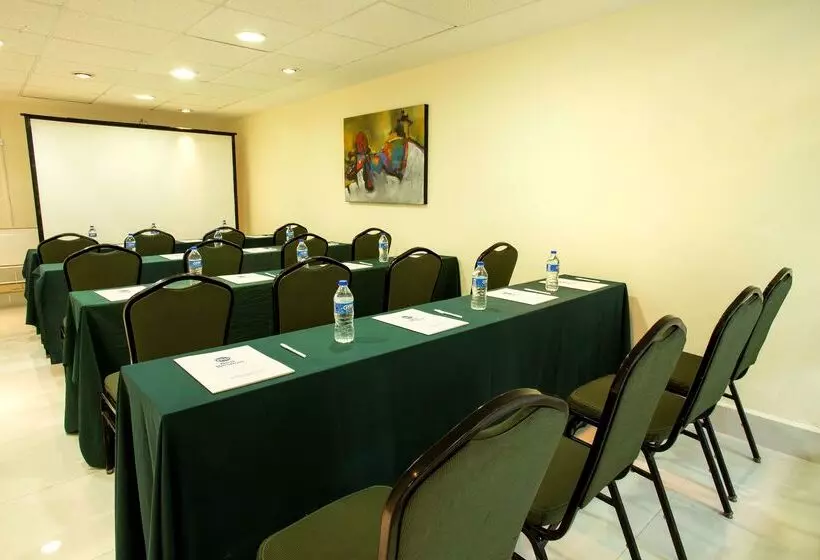 هتل Best Western Centro Monterrey
