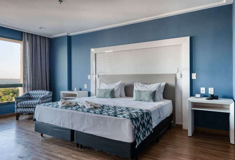 هتل Comfort Suites Vitoria