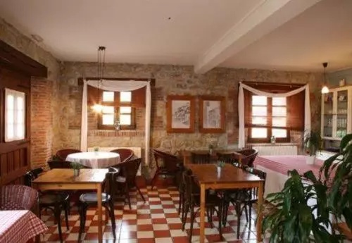 هتل Hospederia Santillana