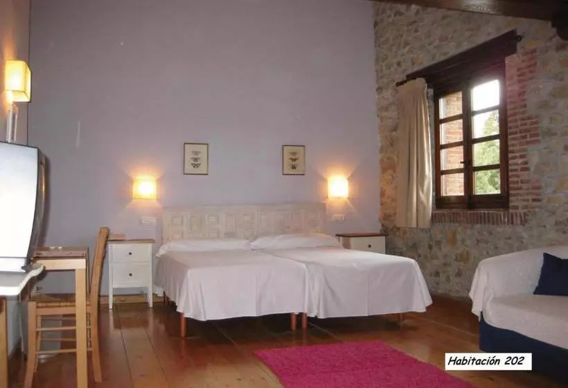 هتل Hospederia Santillana