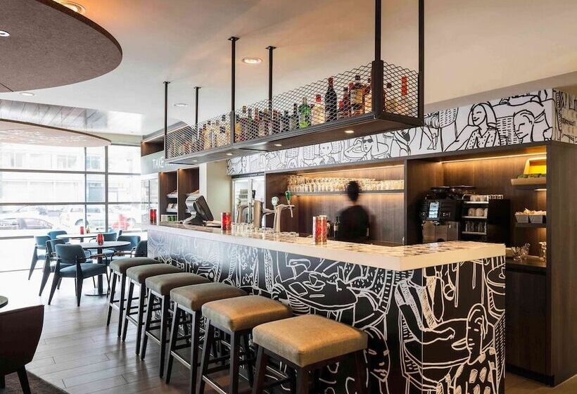 فندق Ibis Amsterdam Centre Stopera