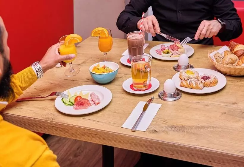 בית מלון כפרי Ibis Baar Zug