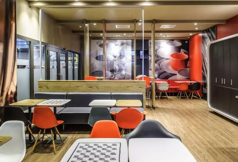 בית מלון כפרי Ibis Baar Zug