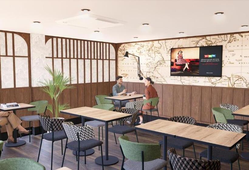 فندق Ibis Styles London Gatwick Airport