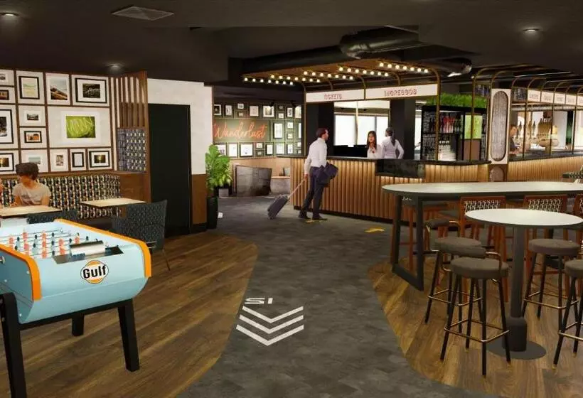 호텔 Ibis Styles London Gatwick Airport