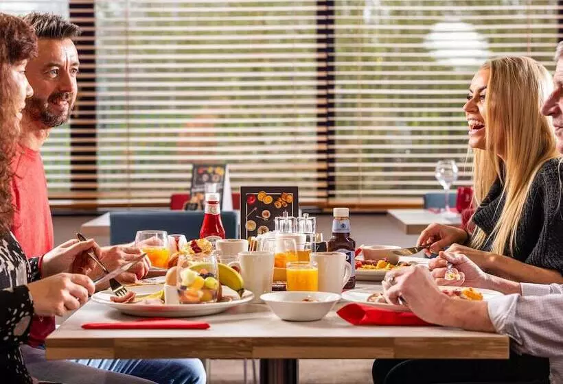 ホテル Ibis Rugby East