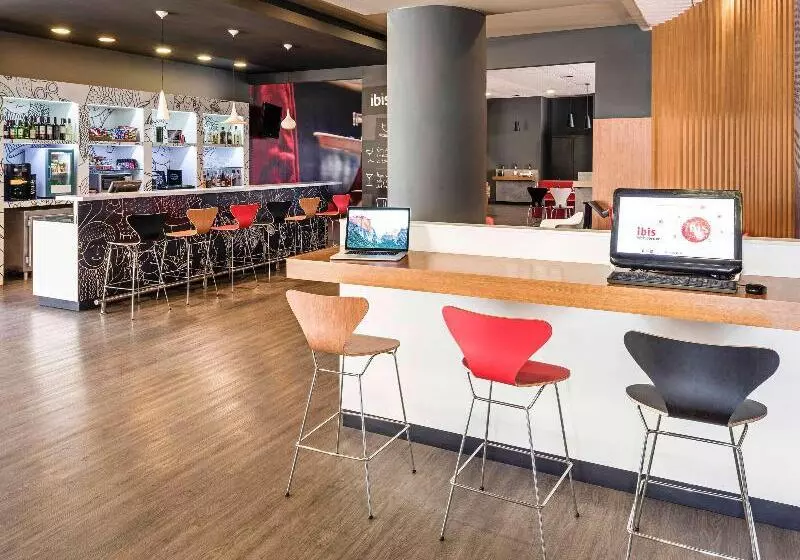 Отель Ibis Sao Jose Dos Campos Dutra