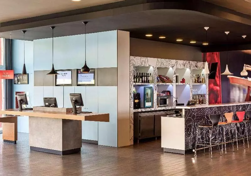 Отель Ibis Sao Jose Dos Campos Dutra