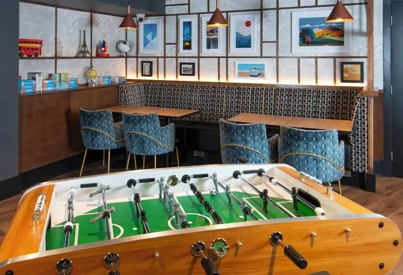 Hotelli Ibis Styles London Gatwick Airport