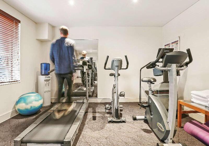 בית מלון כפרי Ibis Sydney World Square