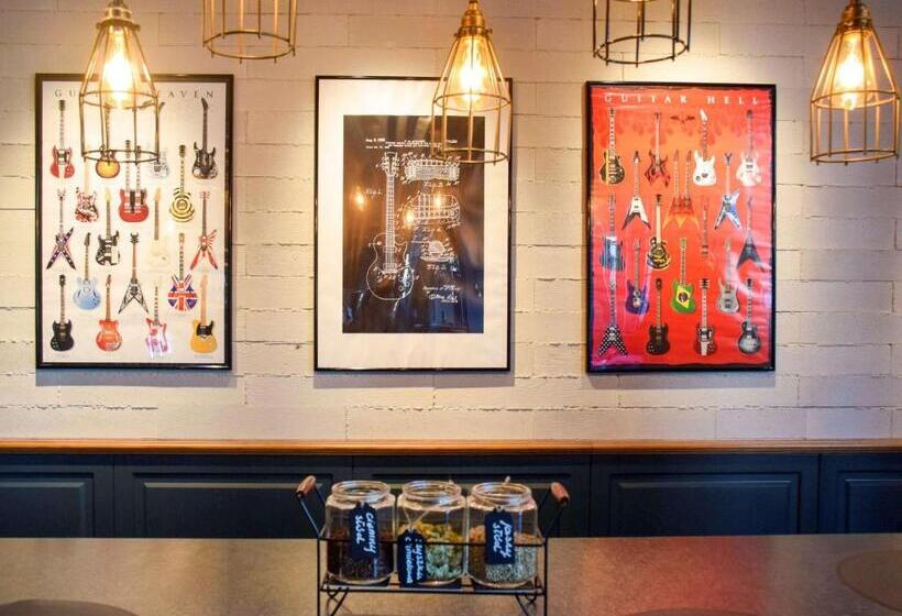 בית מלון כפרי Ibis Szczecin Centrum