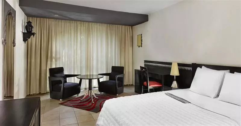 هتل Le Méridien N Fis