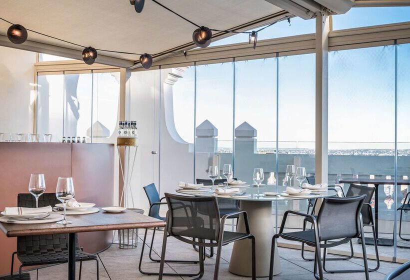 호텔 NH Collection Madrid Gran Via