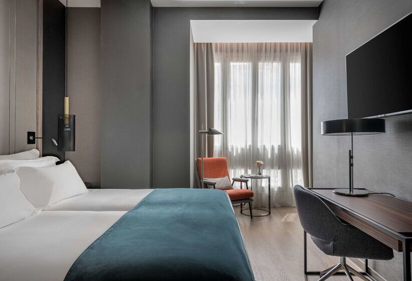 호텔 NH Collection Madrid Gran Via