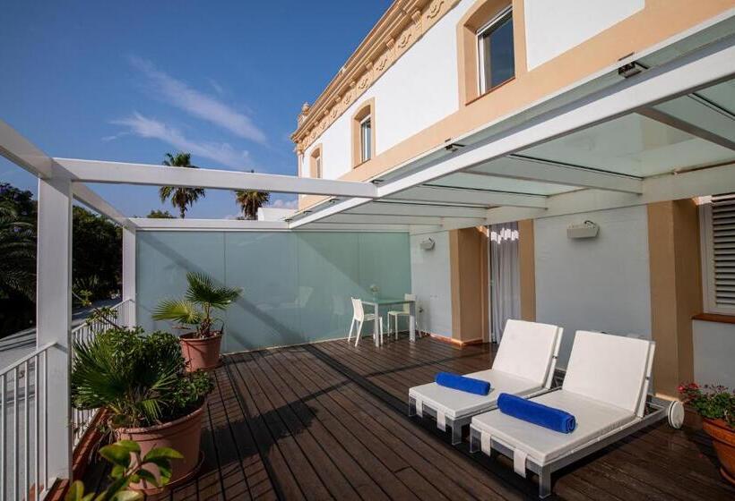 هتل روستایی Tancat De Codorniu